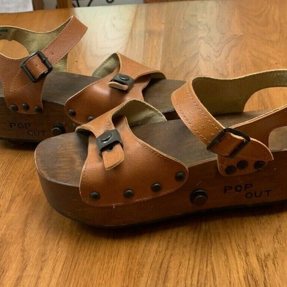Vintage 70's Pop Out Skate Sandals Wooden Platform - Picture 3 of 8